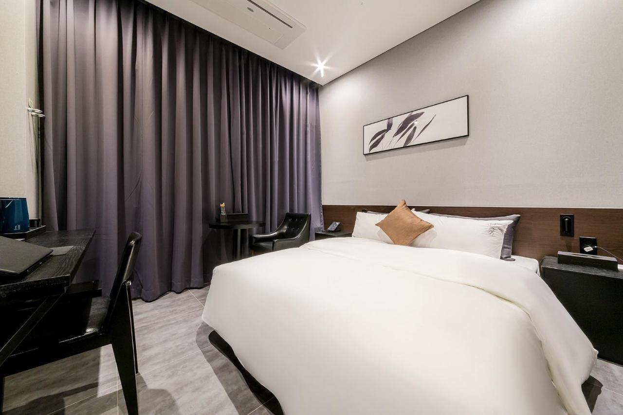 Pyeongtaek Stay Tourist Hotel Экстерьер фото