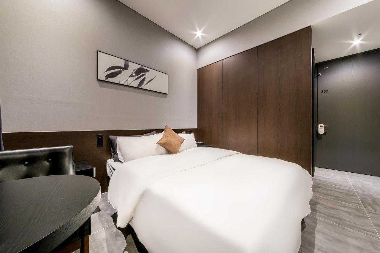 Pyeongtaek Stay Tourist Hotel Экстерьер фото