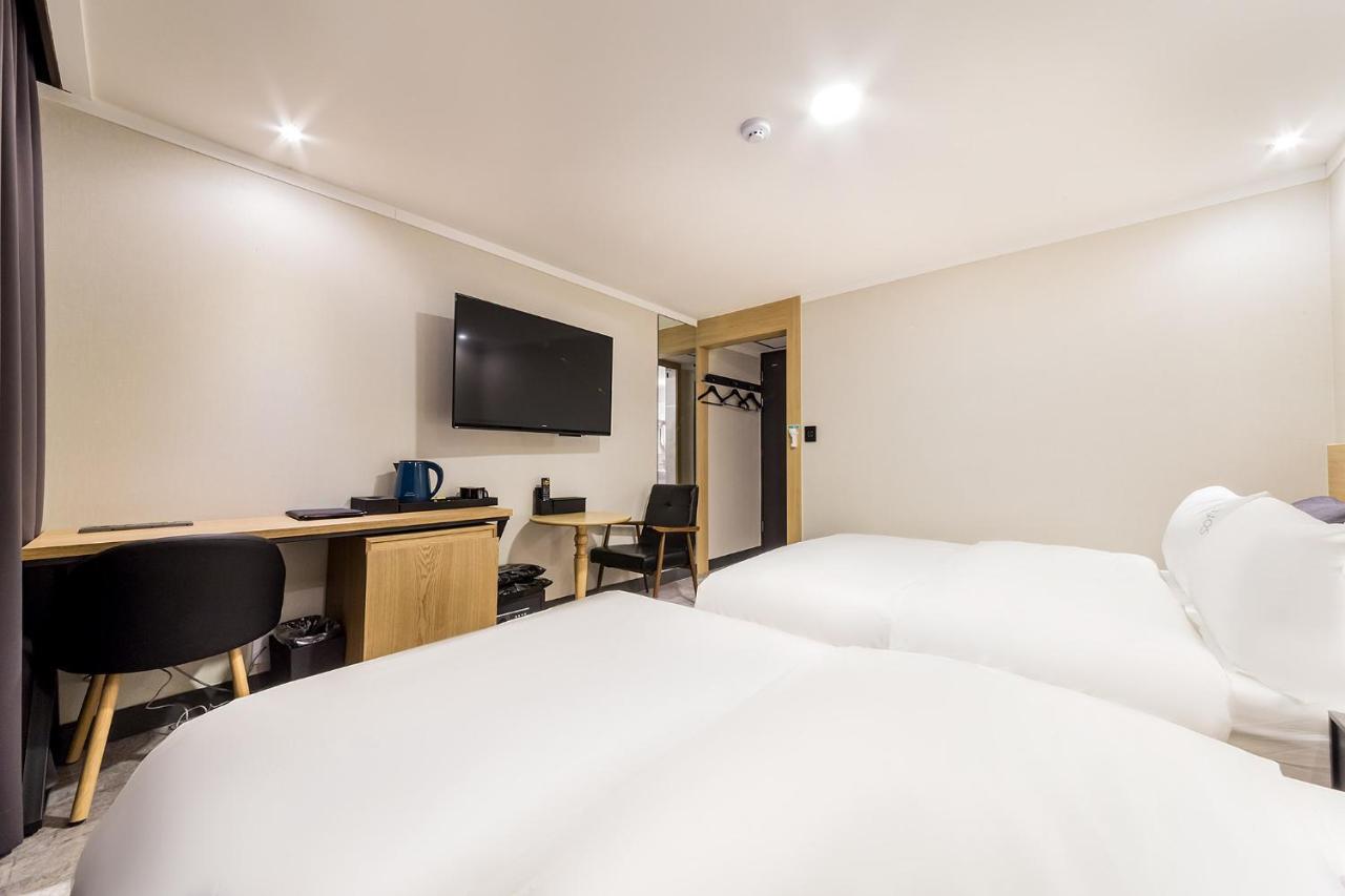 Pyeongtaek Stay Tourist Hotel Экстерьер фото